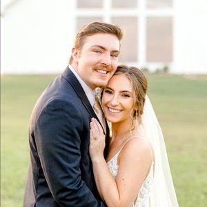 Meet your Posher, Avery